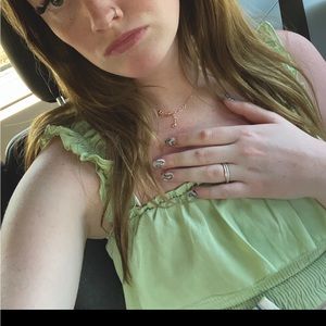 Light green puffy top